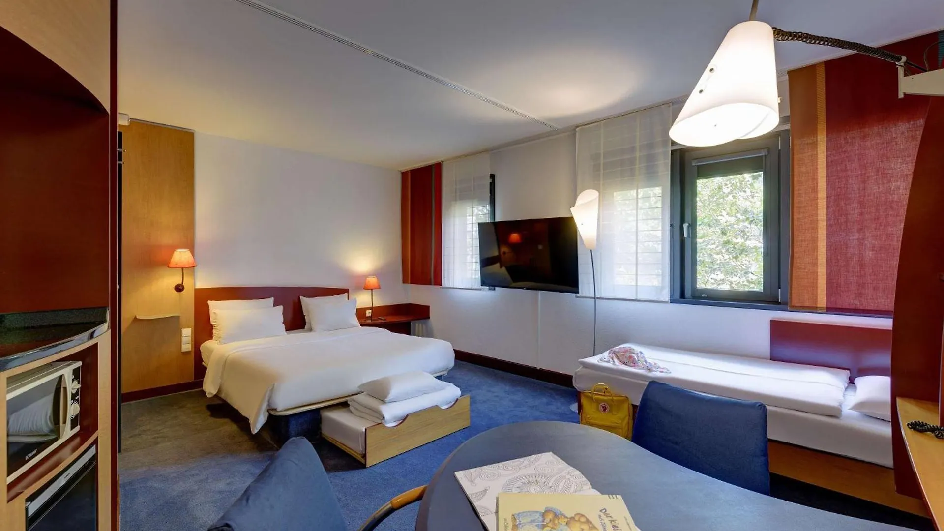 Novotel Suites Muenchen Parkstadt Schwabing 4*, München Németország