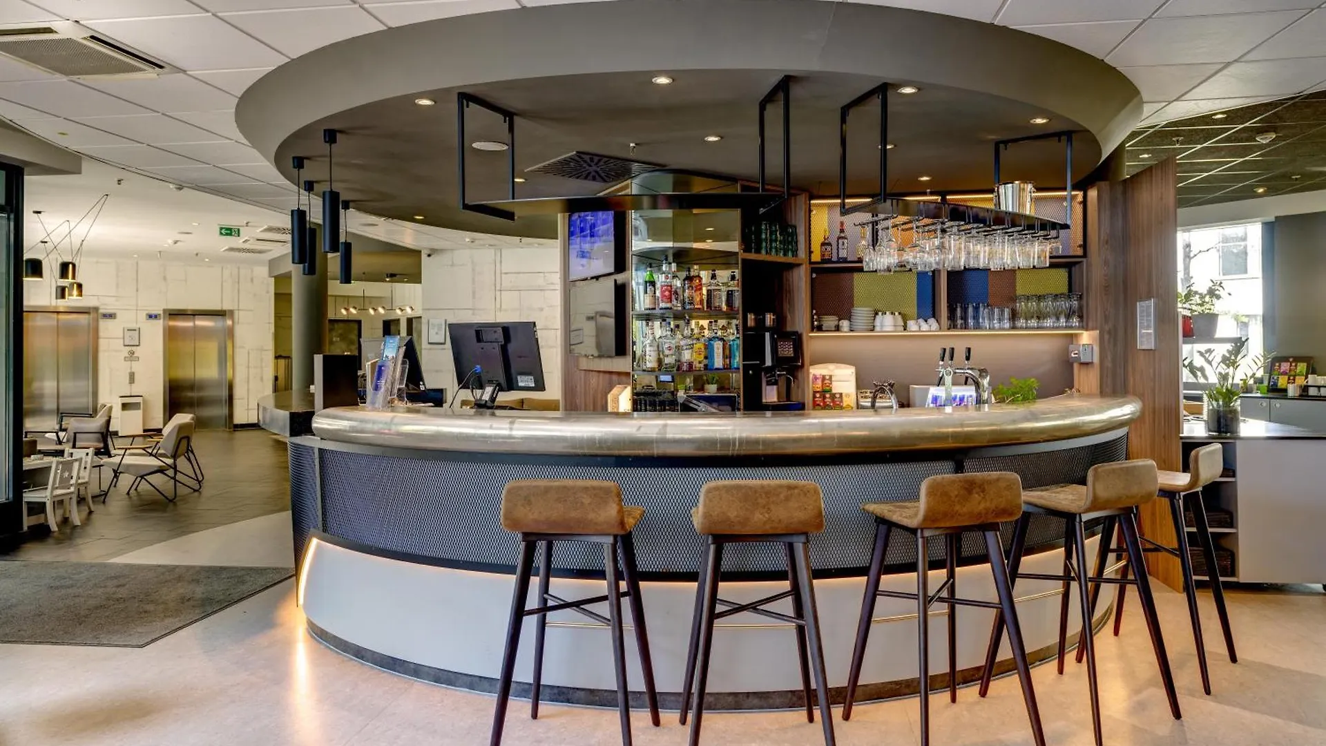 Novotel Suites Muenchen Parkstadt Schwabing Мюнхен