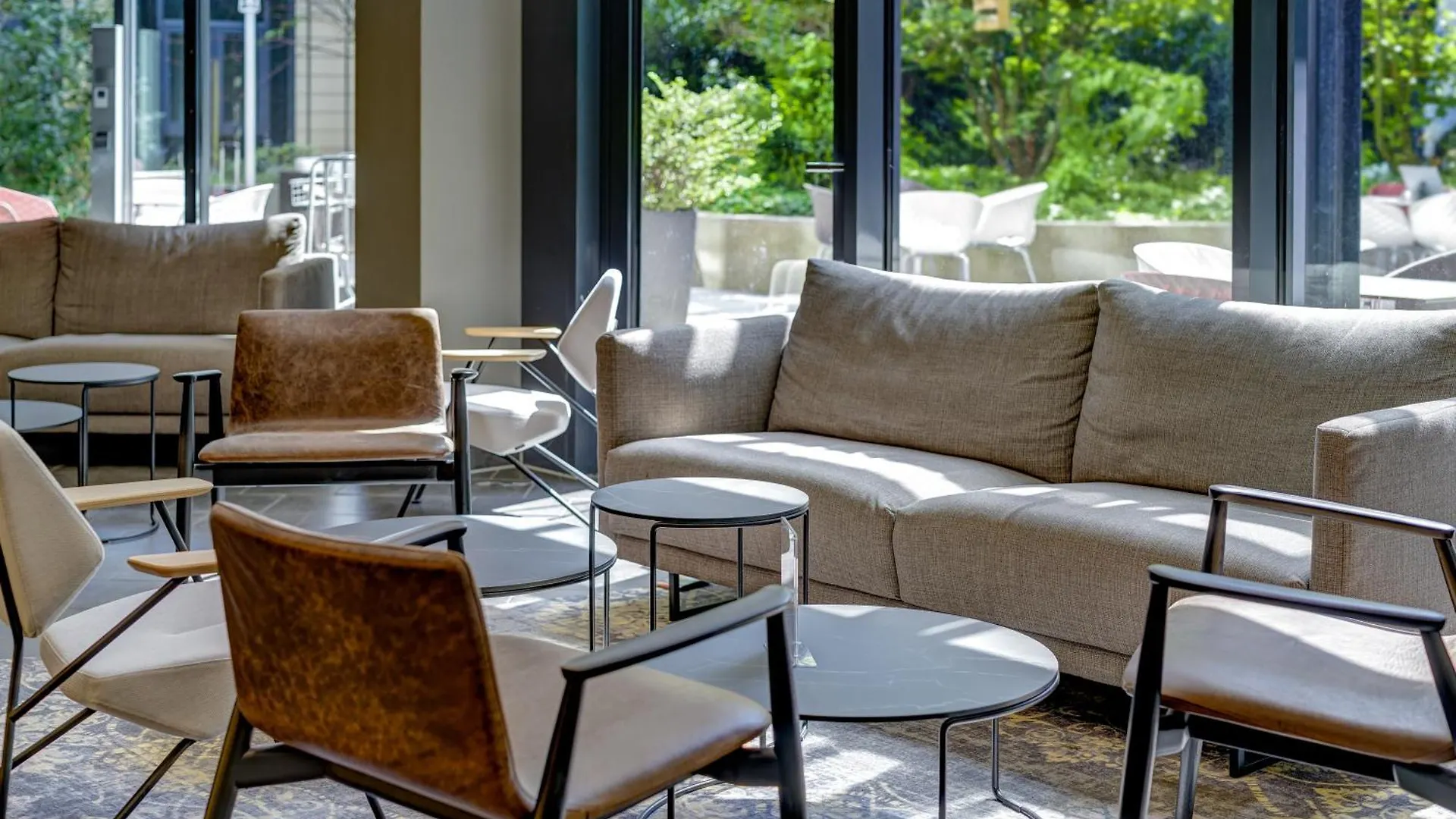 Novotel Suites Muenchen Parkstadt Schwabing Отель