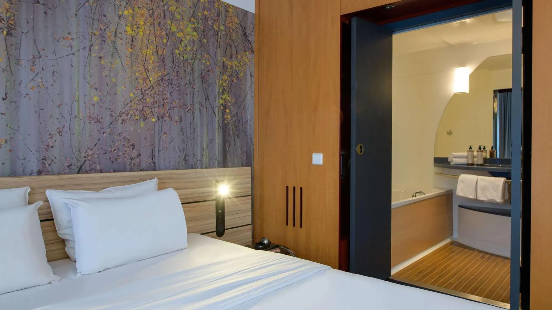 Novotel Suites Muenchen Parkstadt Schwabing 4*, Мюнхен Германия