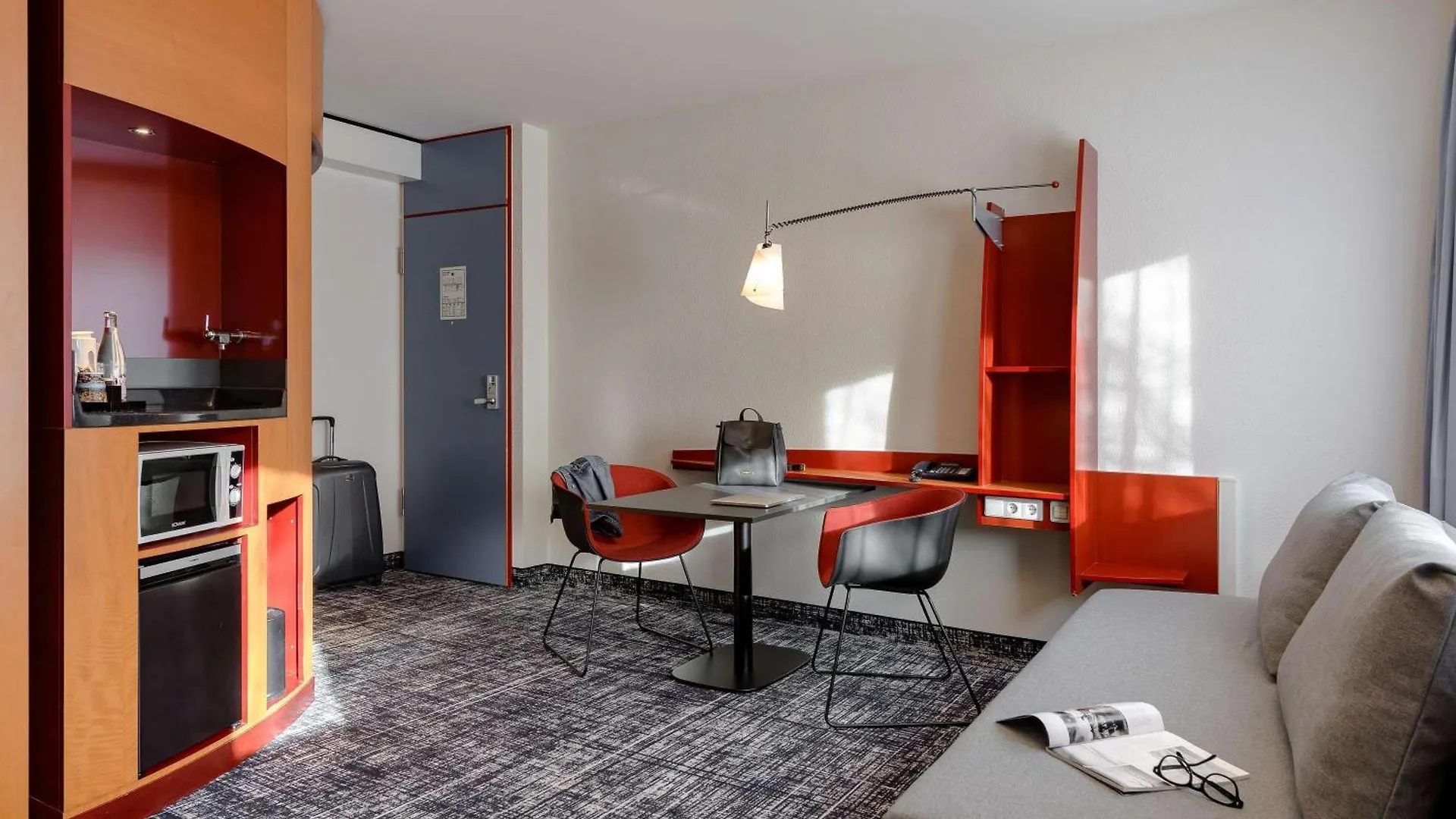 Отель Novotel Suites Muenchen Parkstadt Schwabing