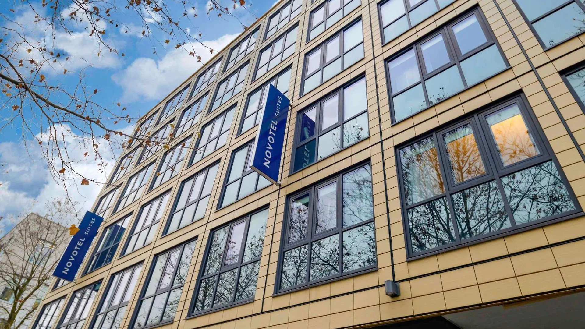 Отель Novotel Suites Muenchen Parkstadt Schwabing