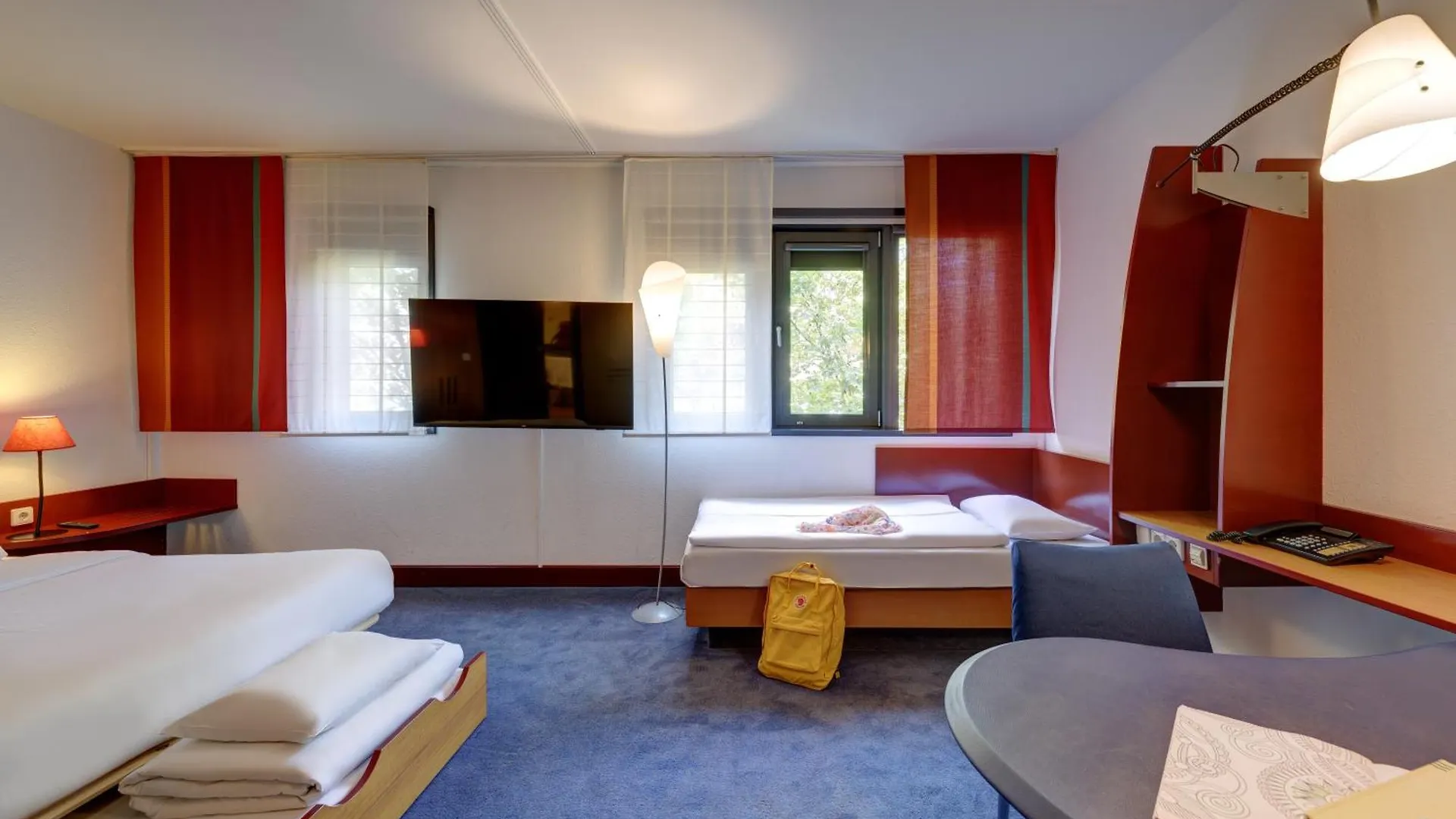 Novotel Suites Muenchen Parkstadt Schwabing 4*, Munich